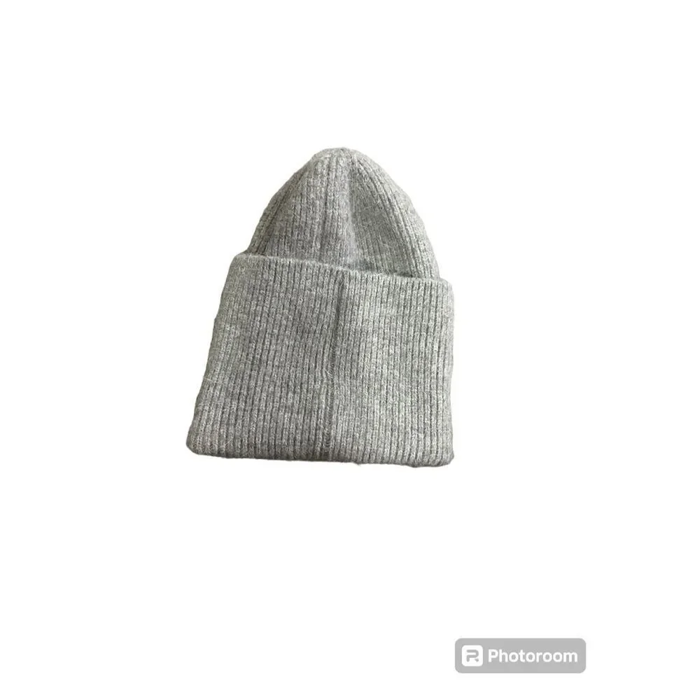 ✨MONCLER Karakorum Heather Grey Beanie✨ - Picture 2 of 5